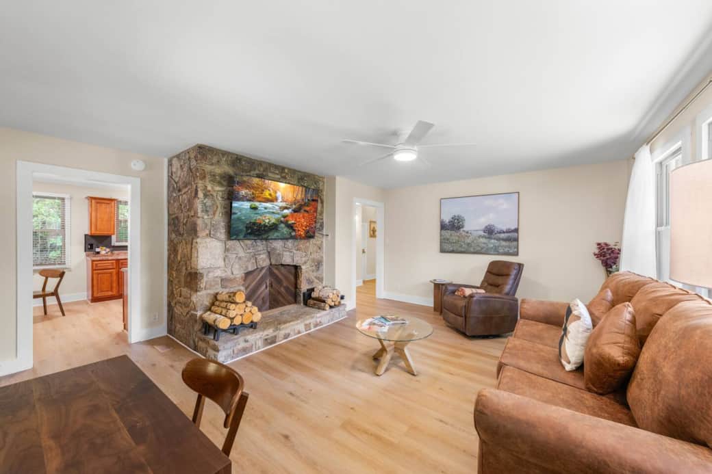 Please note: the fireplace is non operational and only serves as a part of the interior design of the home. Please note: the fireplace is non operational and only serves as a part of the interior design of the home.