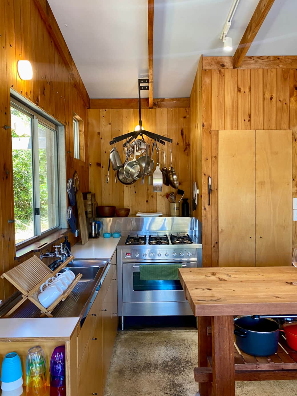 Large cooktop and oven