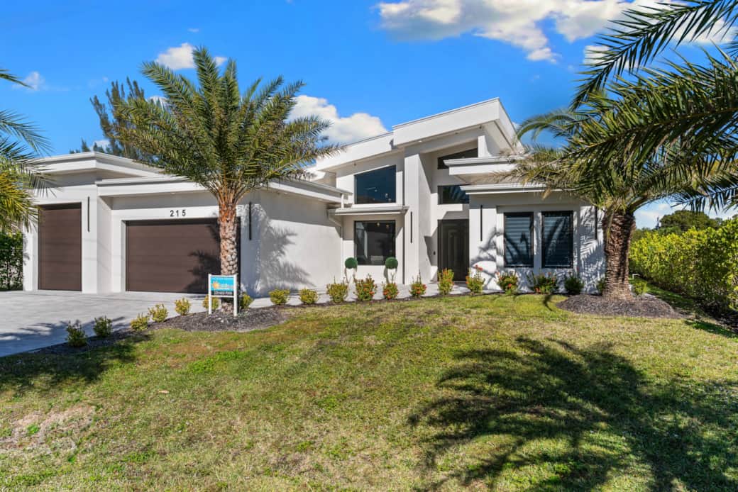 Seaside Villa White Palace