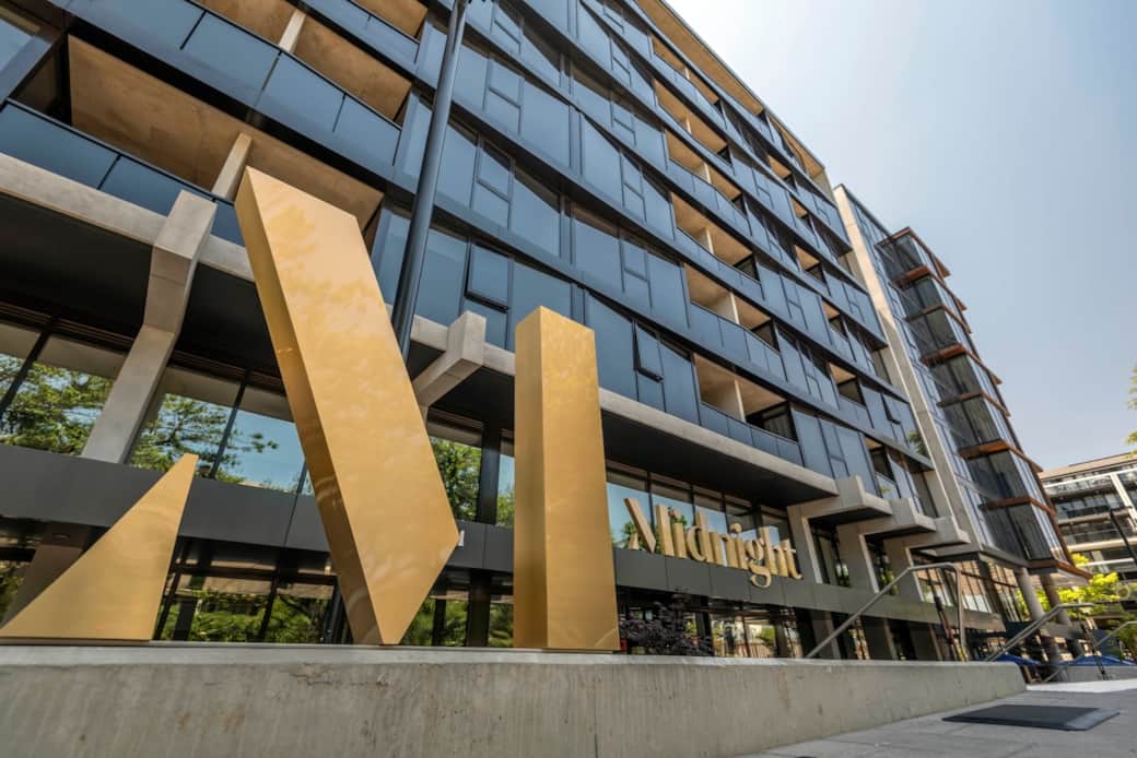 Midnight is part residential, part commercial so you can enjoy your own apartment with all the facilities and atmosphere  of a luxury hotel.   
