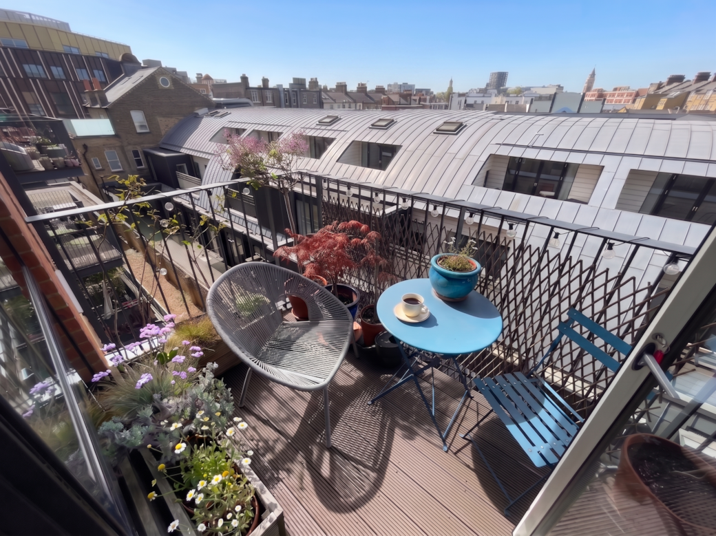 Balcony 2