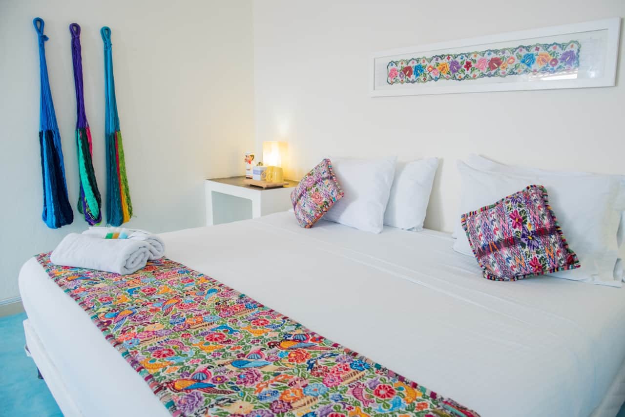 Yucatan Room - Bed, Decor