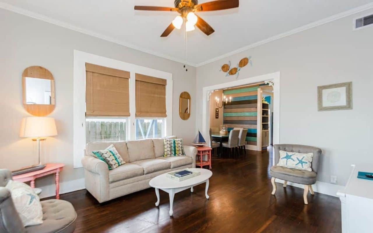 Cast A Waves in Galveston