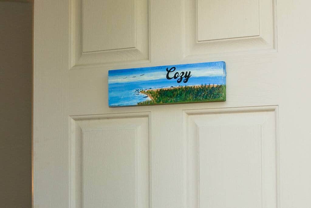 Entrance door 