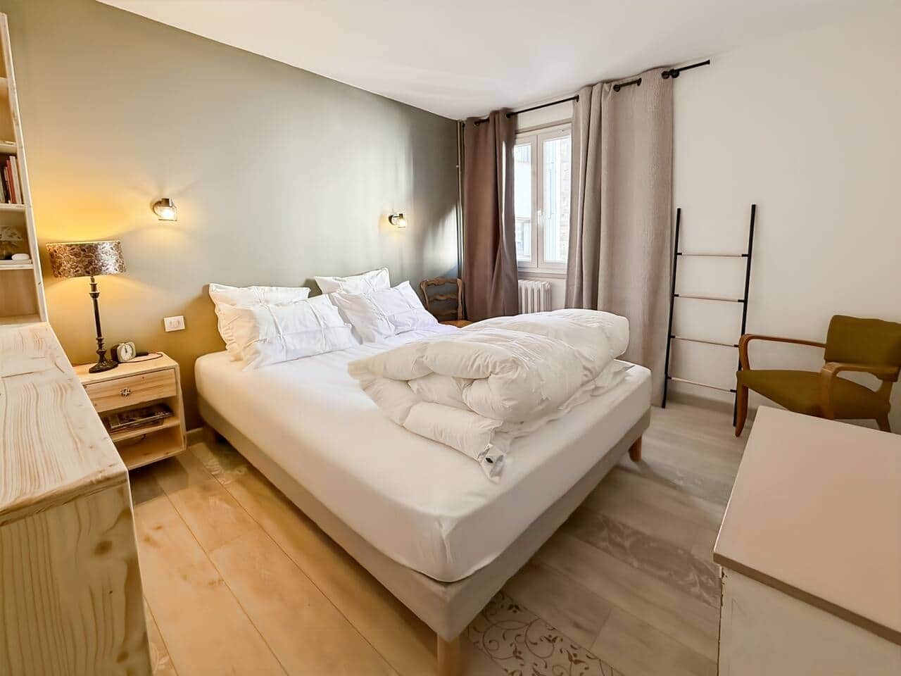 CHAMBRE 01