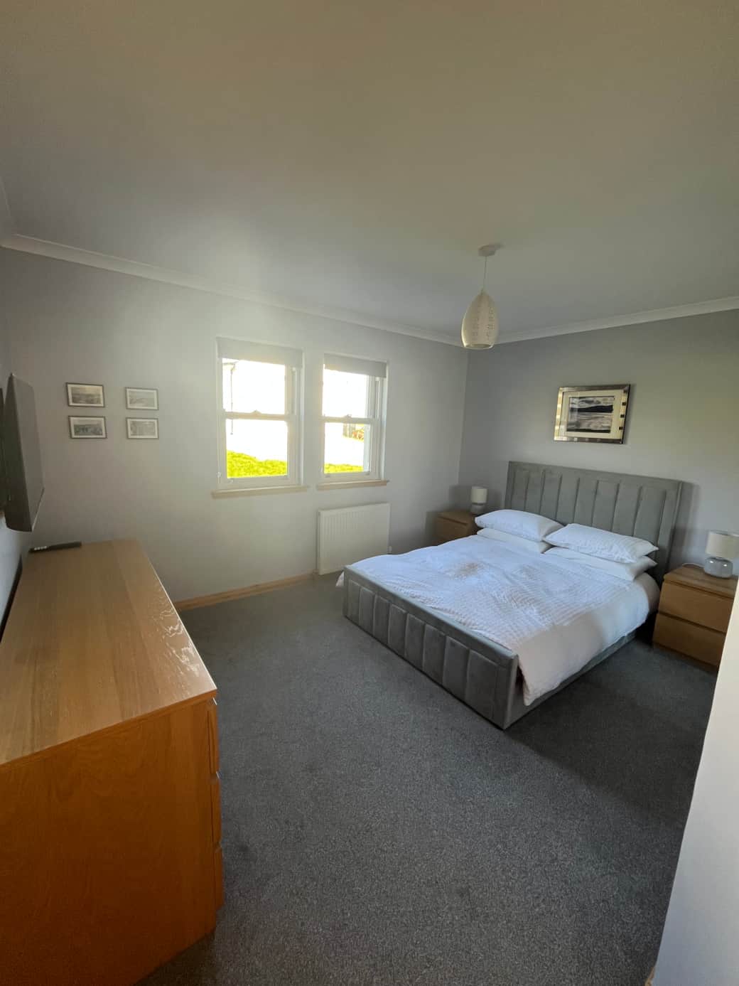 Middle bedroom