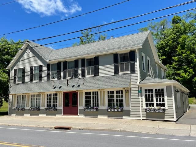Catskills on Main - Vacation Rentals in Tannersville