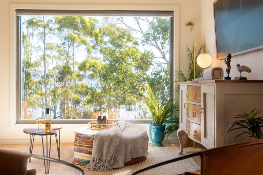 Luxury couples retreat with panoramic ocean views Tasmania