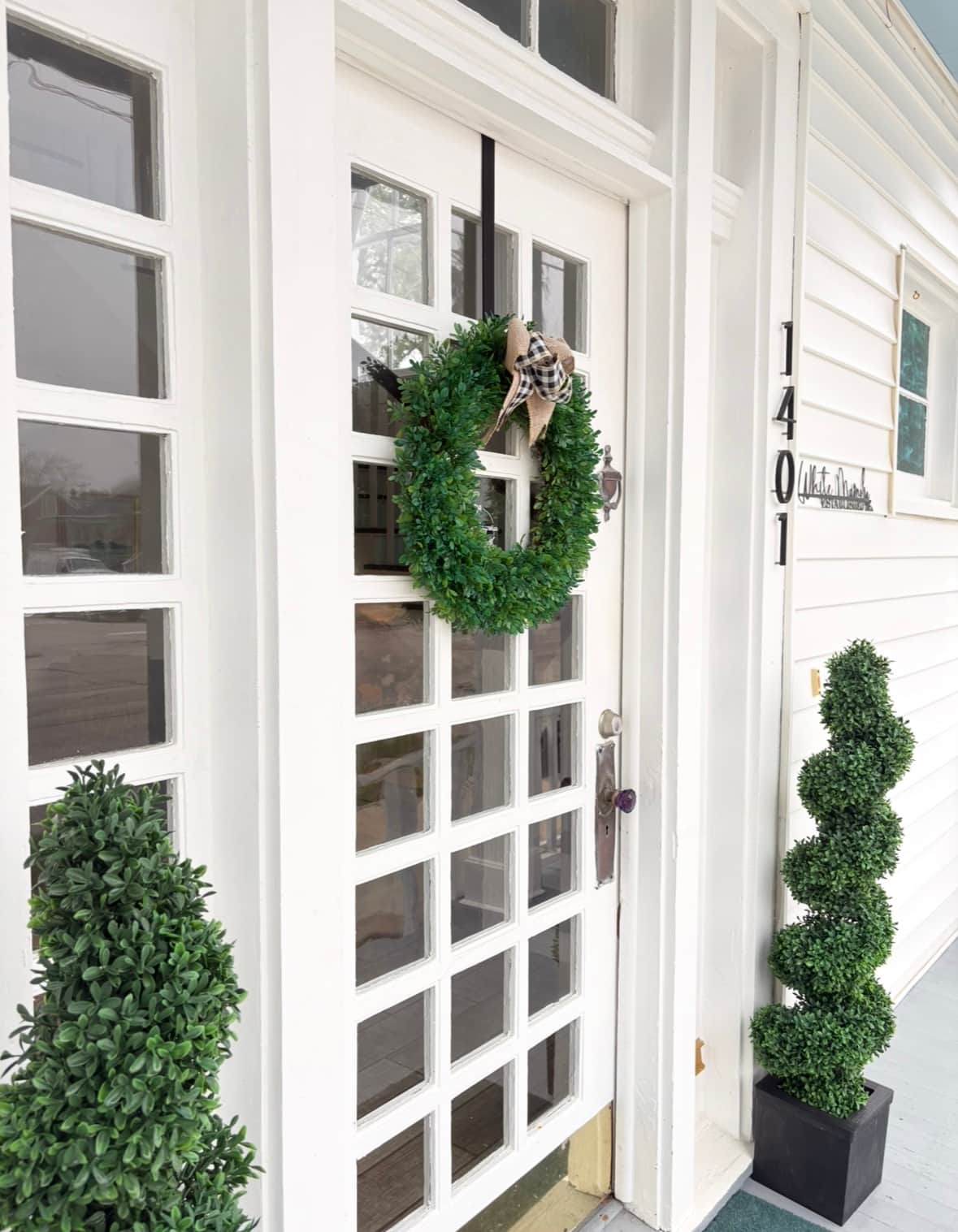Exterior of White Magnolia Galveston — luxury historic beach house vacation rental near the cruise port and The Strand