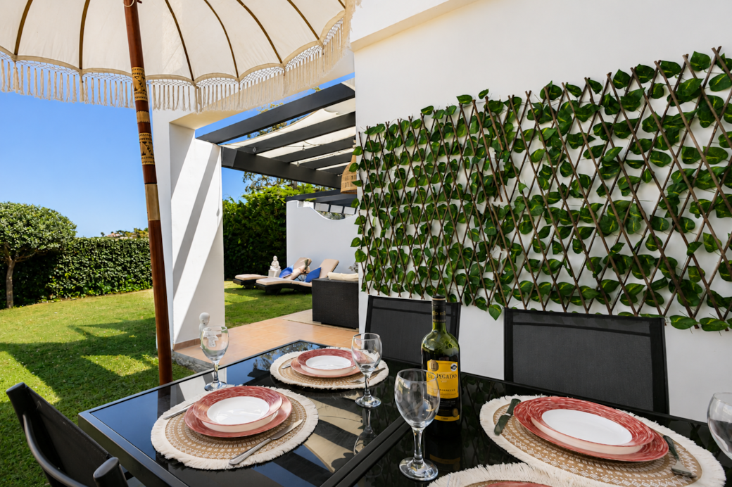 Alfresco dining Alfresco dining