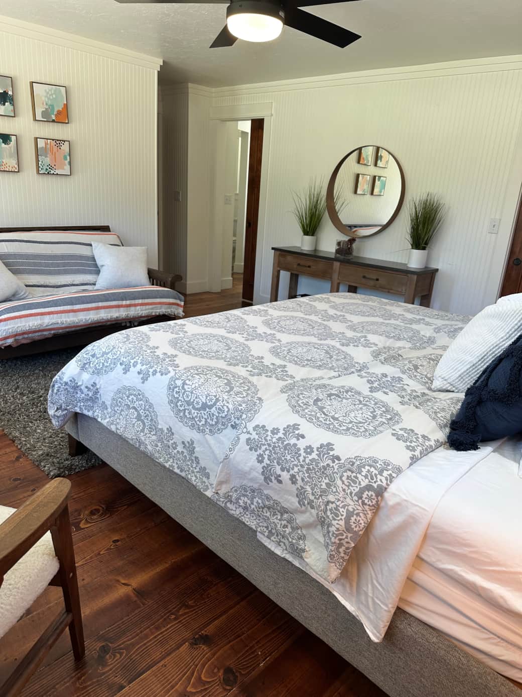 Master king bed with full size pull out futon 