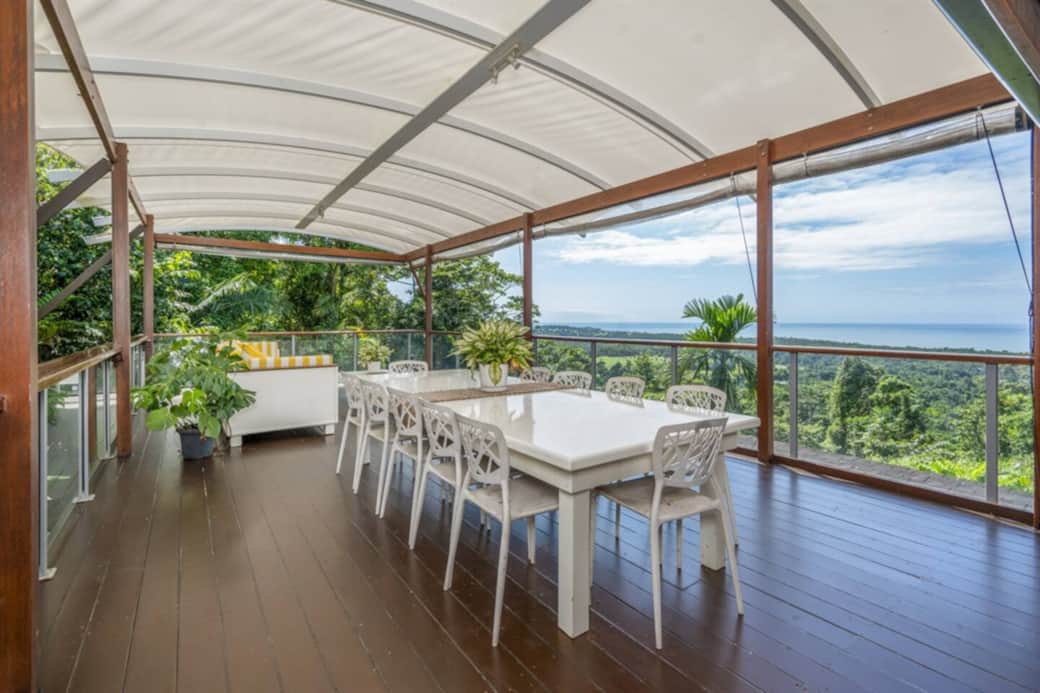 2. Stus Lookout - Alfresco Entertaining 2. Stus Lookout - Alfresco Entertaining