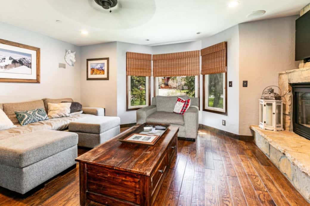 Living Room with Gas Fireplace