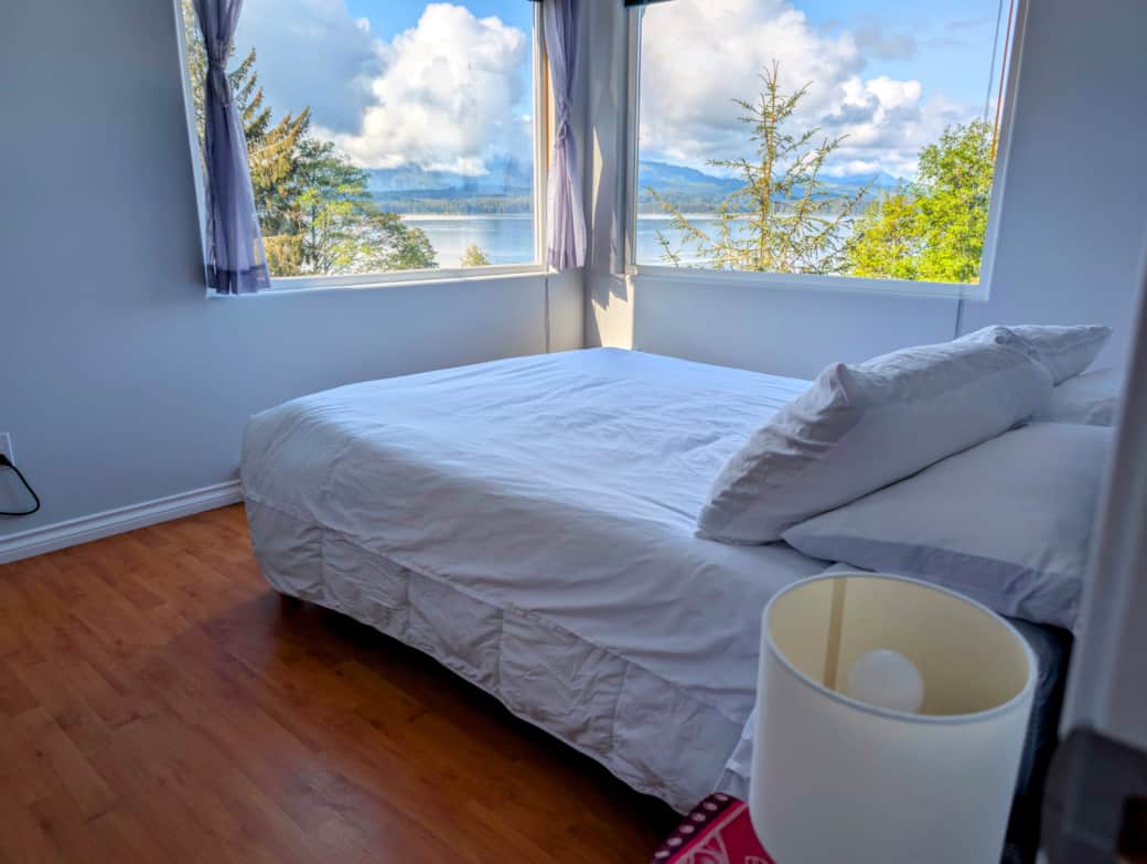 Cliff Haven on the Bay View from your Bed