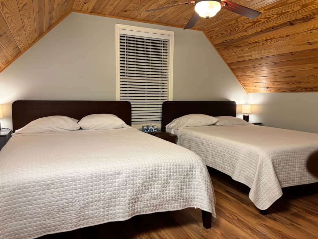 MV Loft 2 Queen Bedss MV Loft 2 Queen Bedss