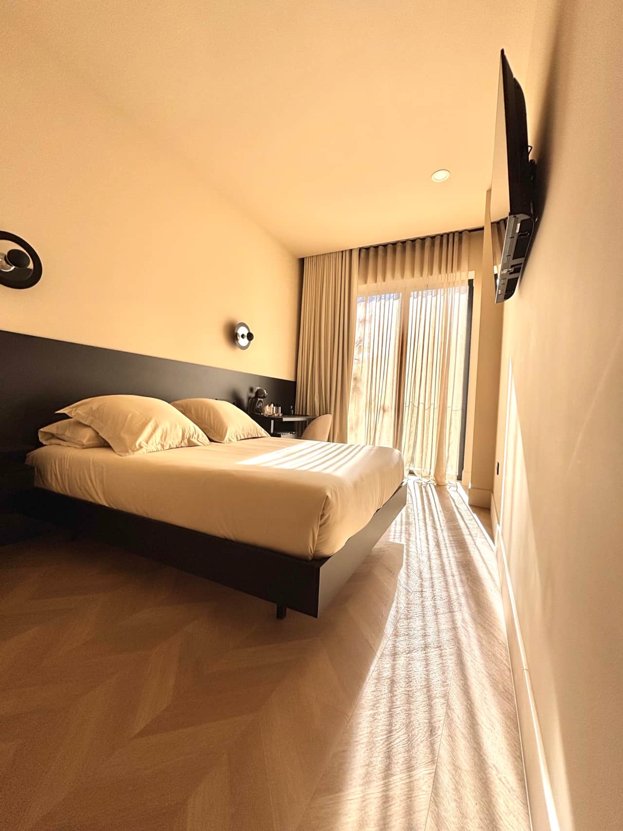 Suite 3