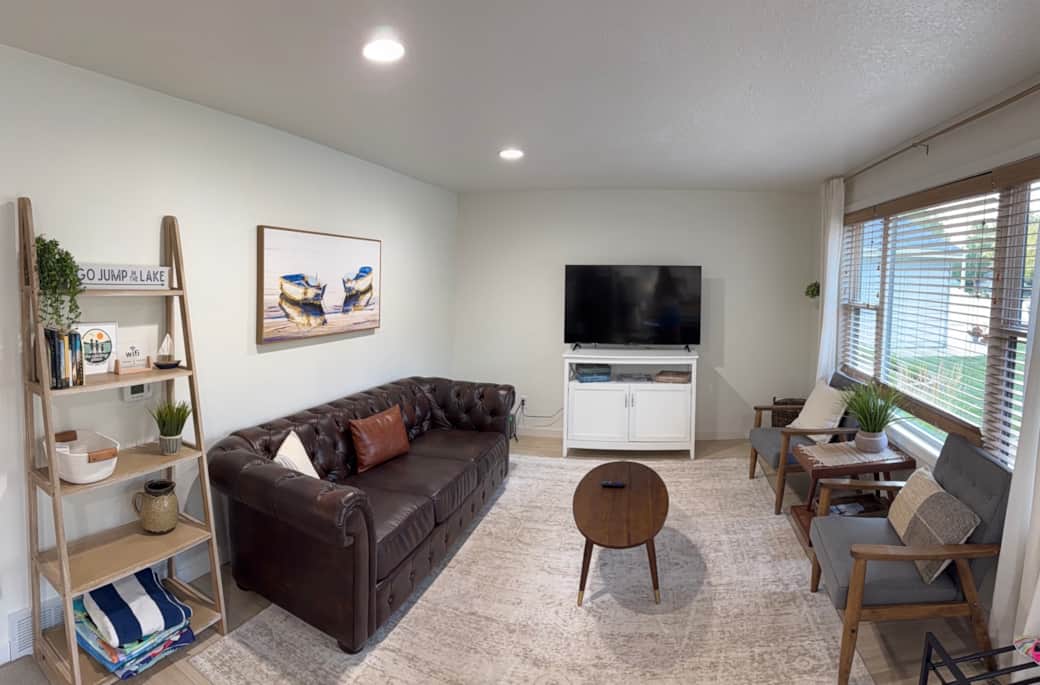 Living room perfect for family game nights, conversations and relaxing. 