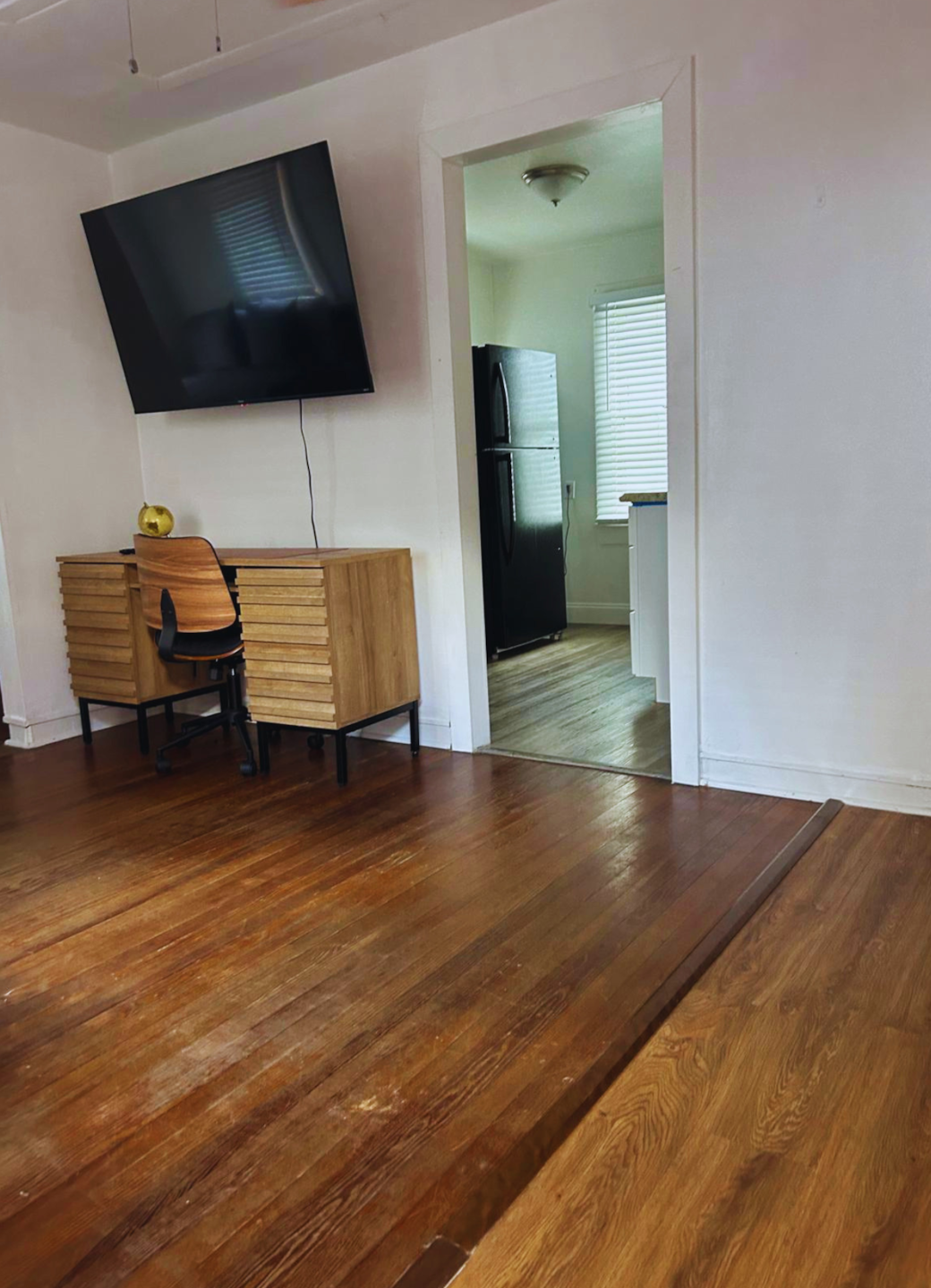 Dedicated workspace with a stylish desk and comfortable chair. Lakeland, FL Dedicated workspace with a stylish desk and comfortable chair. Lakeland, FL