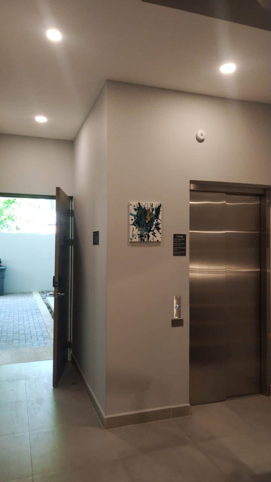 Entry To Elevator Entry To Elevator