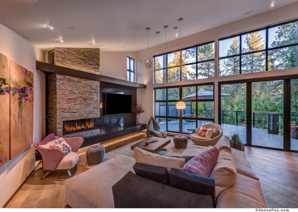 Grand Room to Outdoor Deck
