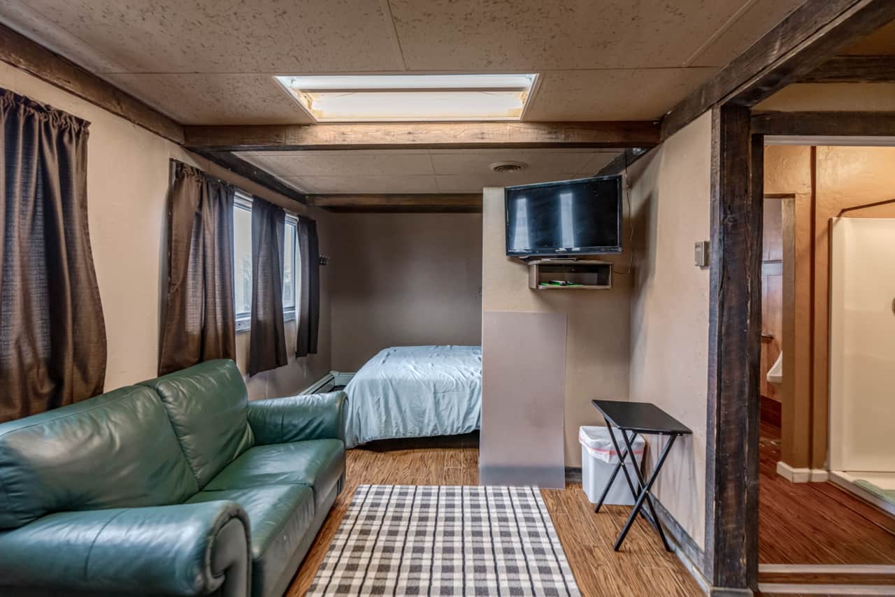 BrokenSpokeMotel 0076