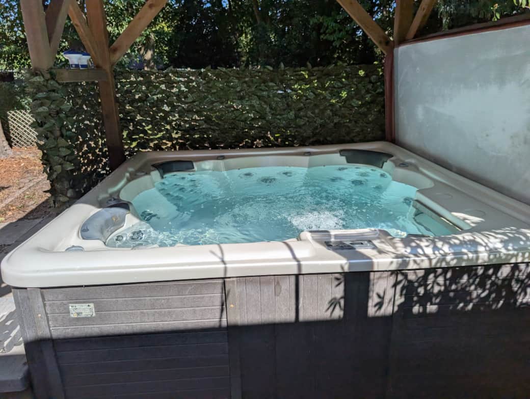 PXL 20250825 133725936