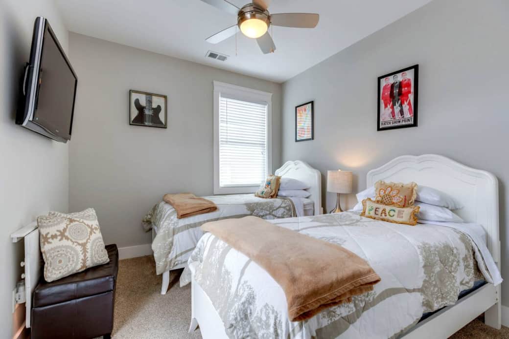 Twin bedroom with two beds - perfect for kids, friends or family.