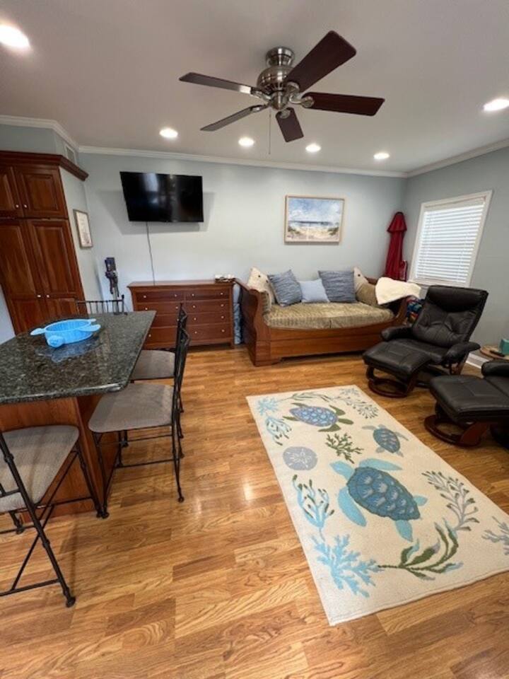 First Floor -1 Bedroom Condo Steps from Beach photo 11