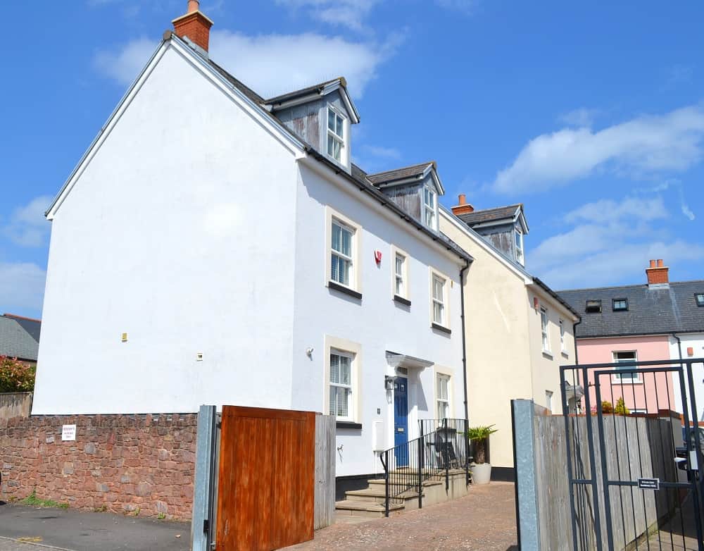 8 Oystercatcher Court Shaldon