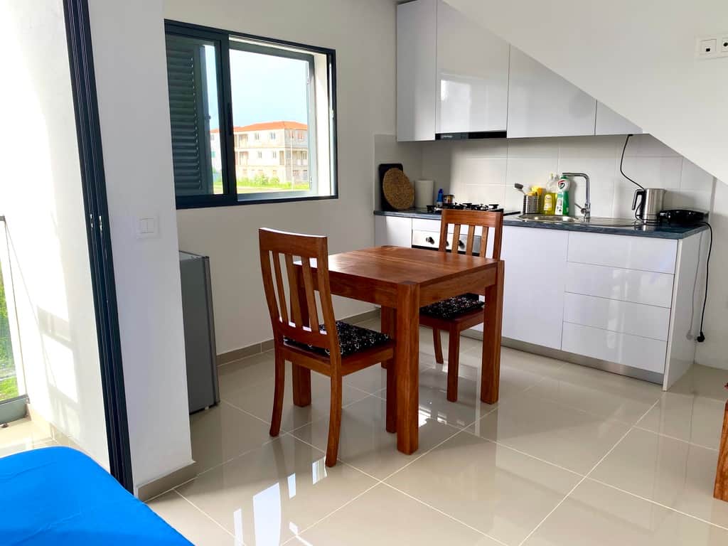 93EFCDBC 1AA6 4E4E B57F 2CF81D0D5846 1 105 c