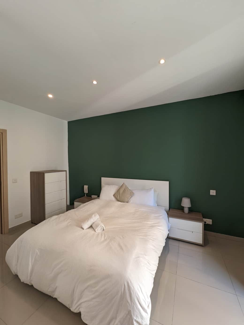 Main bedroom King bed