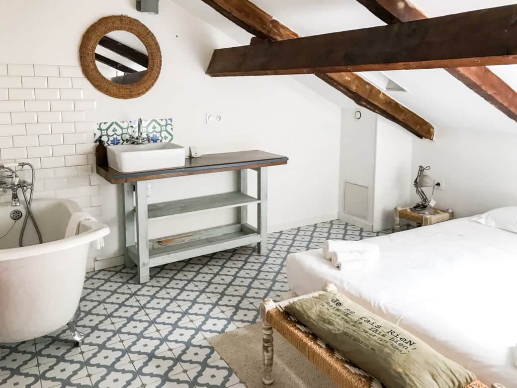 Bathroom ensuite Bathroom ensuite