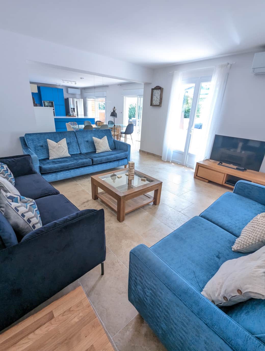 Open plan sitting room
