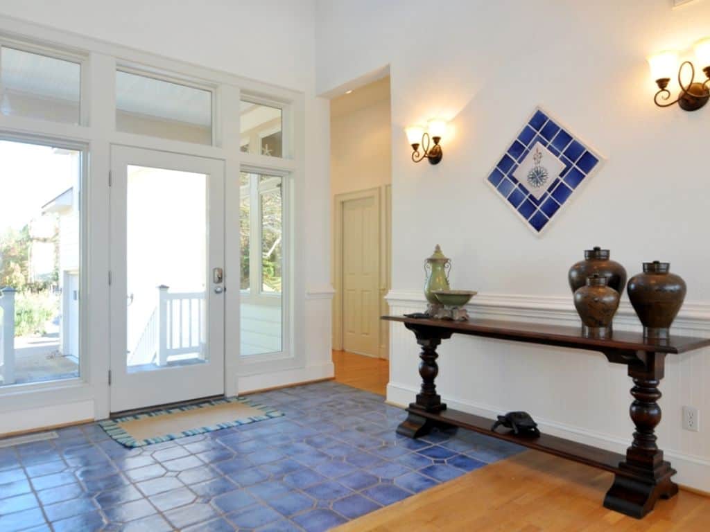 Entry way with Ocean Blue Tiles. Entry way with Ocean Blue Tiles.