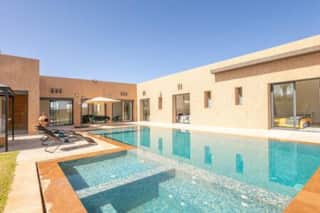 Villa Sanna, élégante avec piscine, jacuzzi & jeux — photo 5