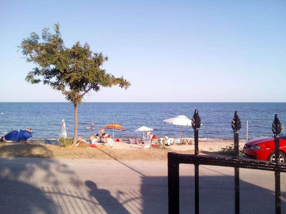 5 meters from the sea