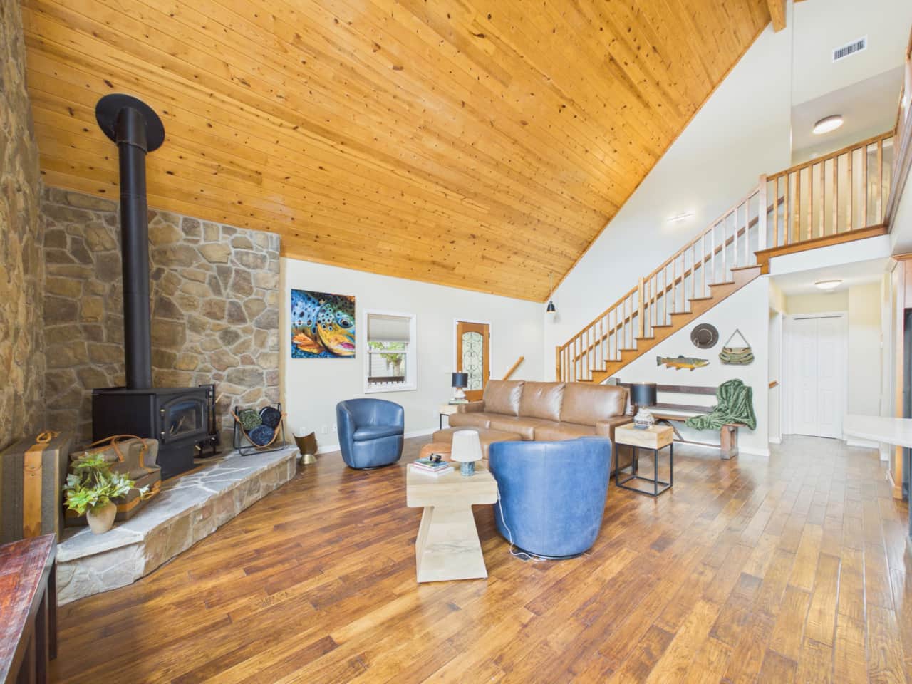 Main level living room