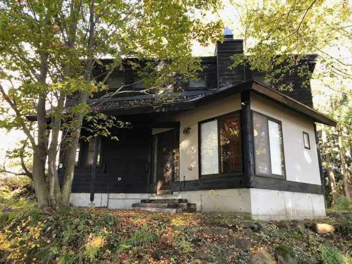 Kallin Cottage exterior