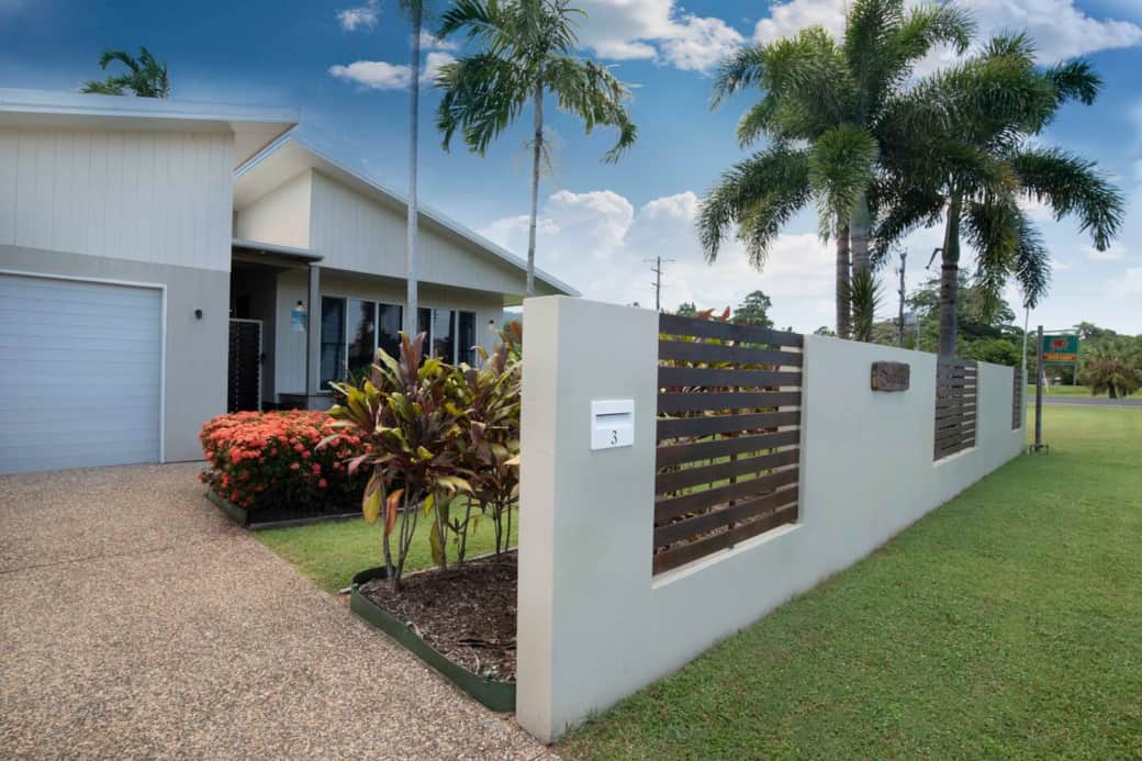 Solitaire - Front of House Solitaire - Front of House