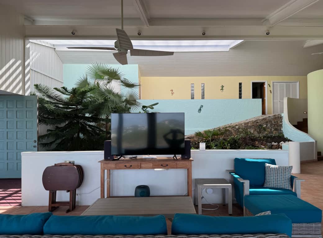 31 - Living Room - TV