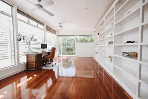 Private Office with views of the ocean Private Office with views of the ocean