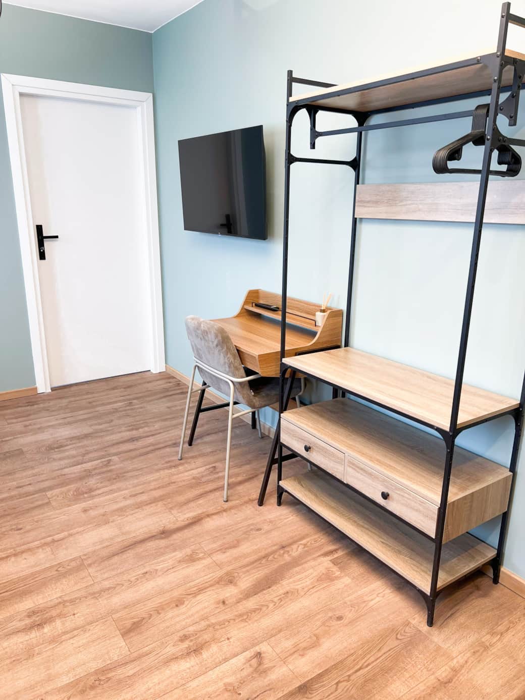 WhatsApp Image 2025-05-14 at 20.43 WhatsApp Image 2025-05-14 at 20.43