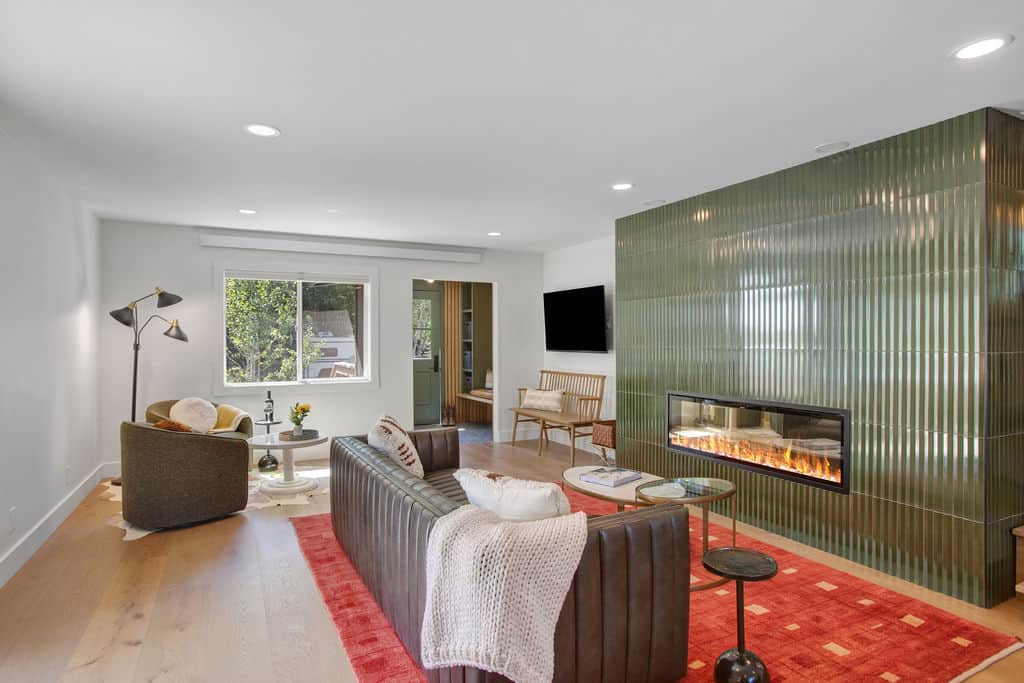 7 625EHallJacksonWyoming 265