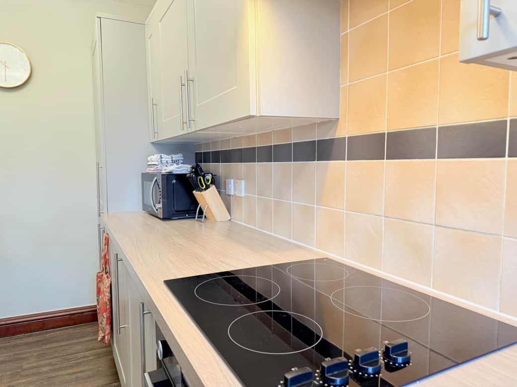 Daisy Kitchen 1