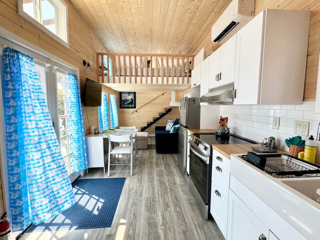 Spacious living Space with loft accessible by stairs 