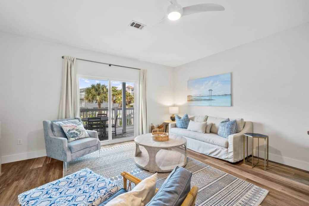 Spacious living area with queen pull out couch and flat screen TV with roku stick to stream all of your favorite apps. Dine al fresco on the private balcony. Spacious living area with queen pull out couch and flat screen TV with roku stick to stream all of your favorite apps. Dine al fresco on the private balcony.