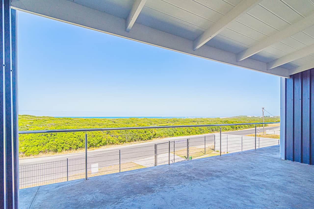 Batch BalconySeaView