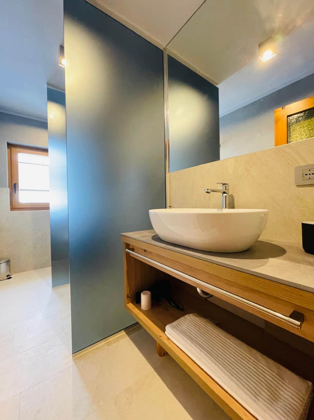 Trilo GIOVANNI - Bathroom Trilo GIOVANNI - Bathroom