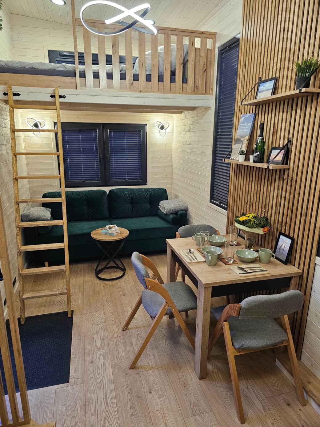 Beispiel-Foto: Wohnbereich/ Schlafsofa