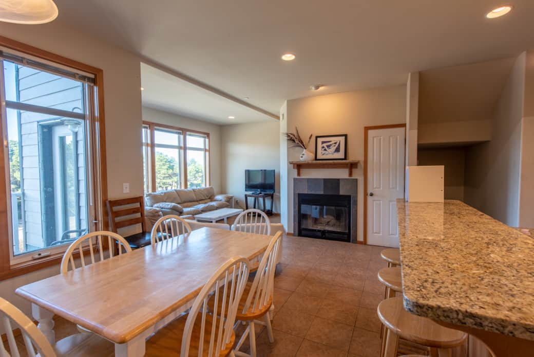 Condo 1604 Vacation Home in Winchester Bay